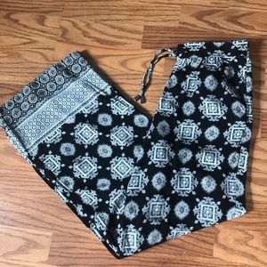 Size 6 stretchy lightweight pant